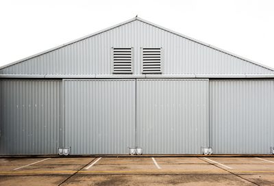 Chantier de un hangar métallique