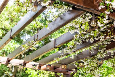 Chantier de prix d'une pergola en bois