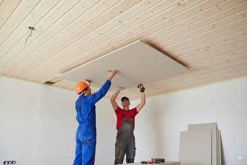 Recouvrir du lambris avec du placo : bonne ou mauvaise idée ? : conseils et prix des travaux