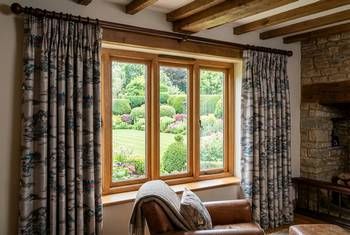 Comment choisir un tissu pour des rideaux ? — guide RenoMigo Comment choisir un tissu pour des rideaux ? : conseils et prix des travaux