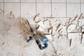 Prix de la dépose d'un carrelage au m² : conseils et prix des travaux