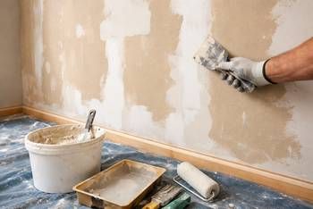 Comment préparer les murs avant peinture ? : conseils et prix des travaux