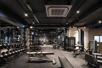 Quel système de climatisation choisir pour une salle de sport ? — guide RenoMigo Quel système de climatisation choisir pour une salle de sport ? : conseils et prix des travaux
