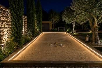 Comment éclairer un terrain de pétanque ? — guide RenoMigo Comment éclairer un terrain de pétanque ? : conseils et prix des travaux
