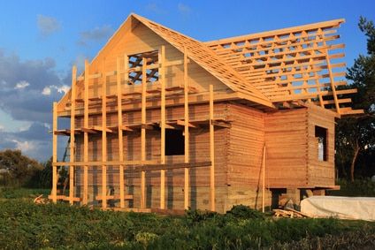 L'isolation des maisons en bois — guide travaux RenoMigo L'isolation des maisons en bois : conseils, prix et travaux