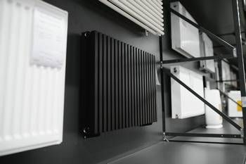 Les radiateurs pour pompe à chaleur — guide travaux RenoMigo Les radiateurs pour pompe à chaleur : conseils, prix et travaux